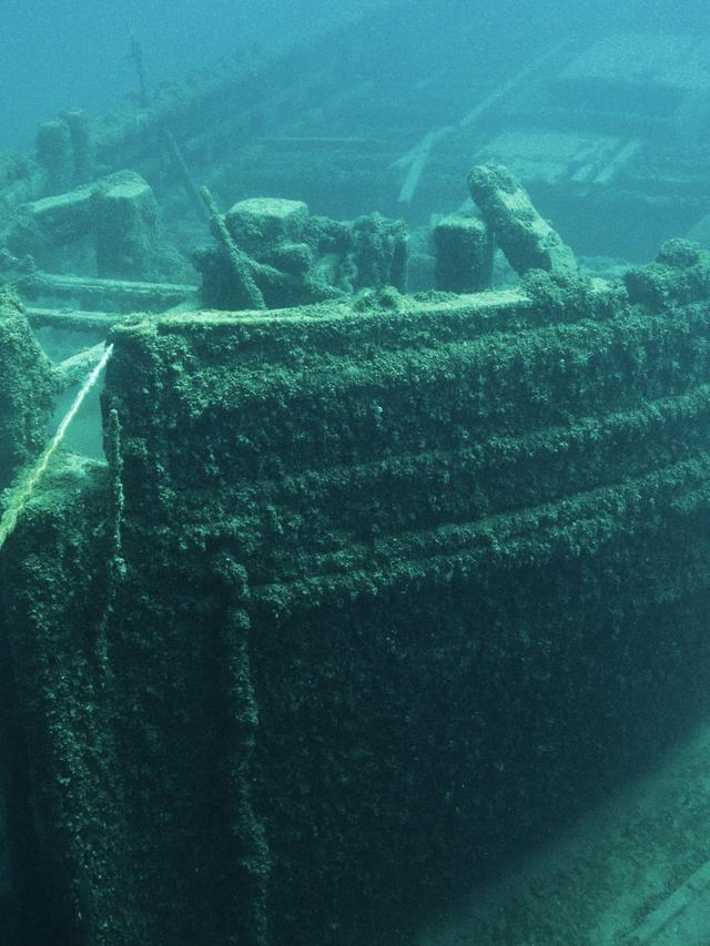 3 Famous Shipwrecks and the Treasures Still to Be Found