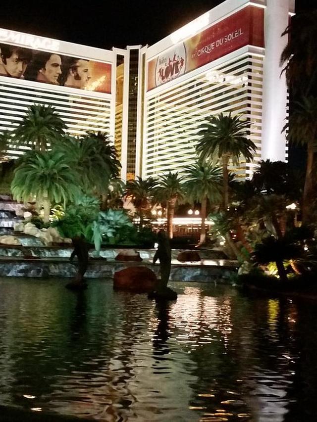 Experiencing Gaming and Entertainment at The Mirage Hotel & Casino Las Vegas