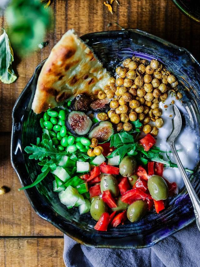 Mediterranean Delights: 6 Simple Recipes for Beginners