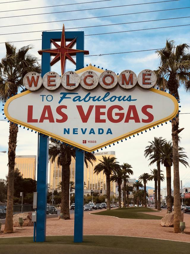 Posing for Photos at the Iconic Welcome to Fabulous Las Vegas Sign