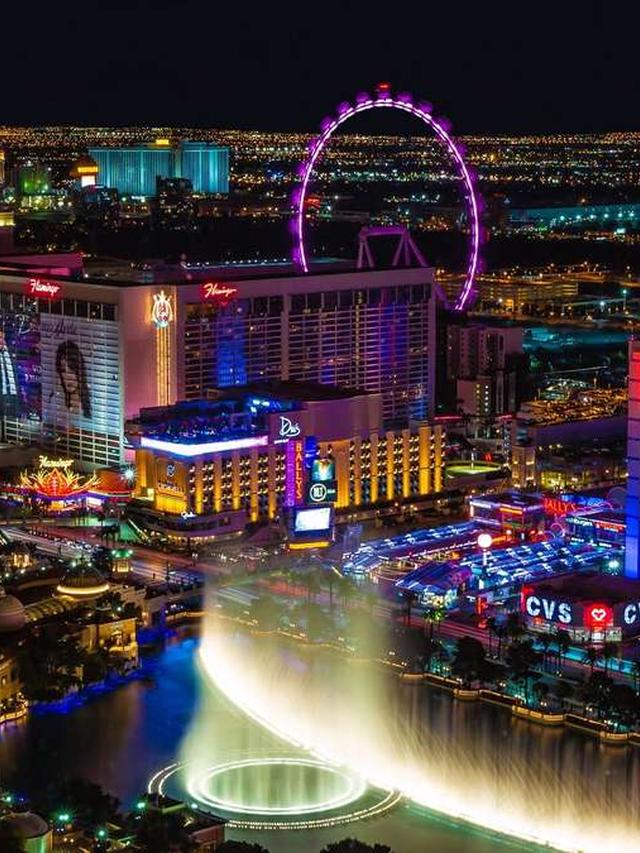 Reliving the Glamour of Old Las Vegas at the Flamingo Las Vegas