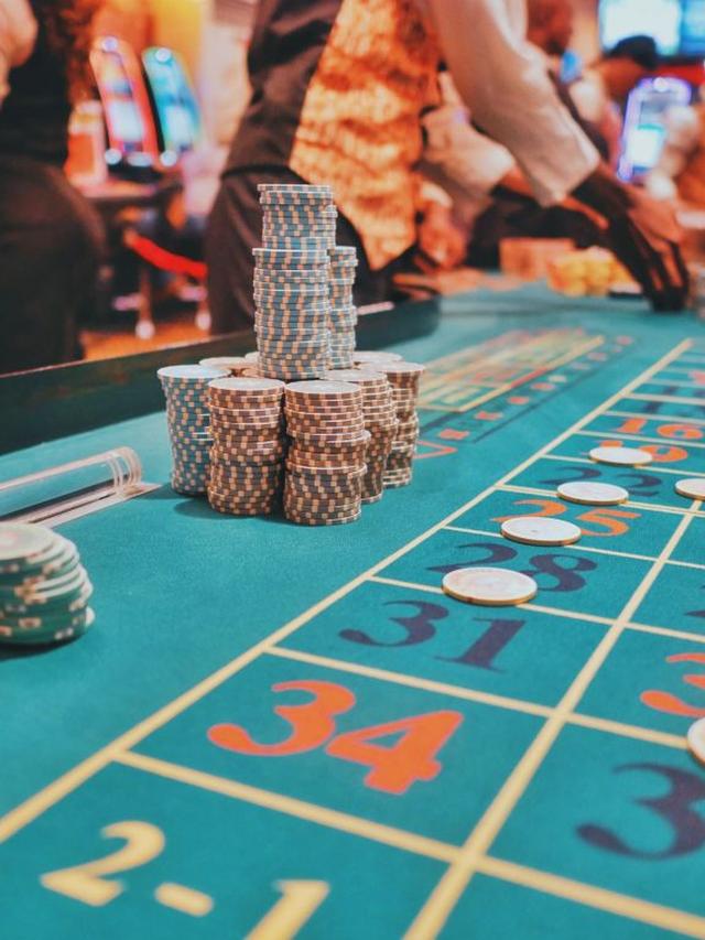 Trying Your Luck at Gaming at Venetian Resort Las Vegas Casino