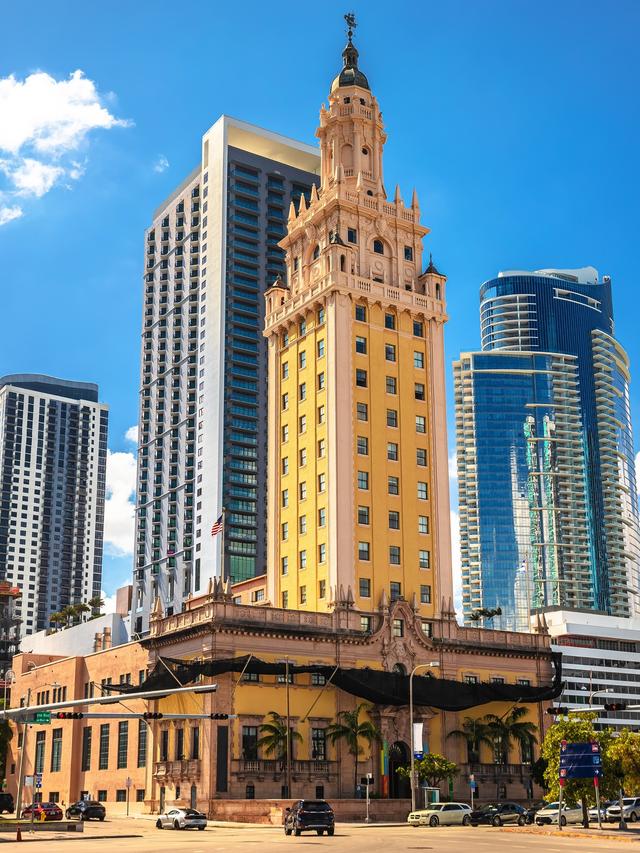 Visiting the Historic and Beautiful Freedom Tower in Downtown Miami.