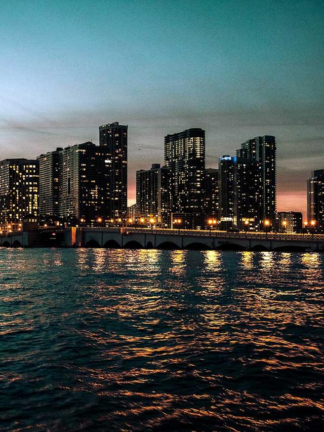 Visiting the Historic and Beautiful Venetian Causeway in Miami.